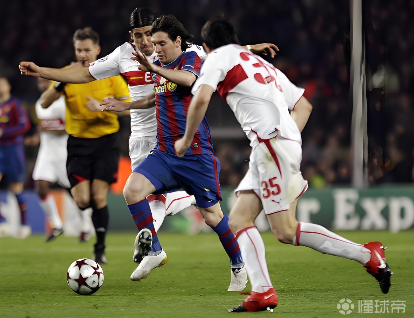 九游官方入口今晨斯图加特备战欧联，强势反弹细节曝光，引发热议，年轻球员得到机会的简单介绍