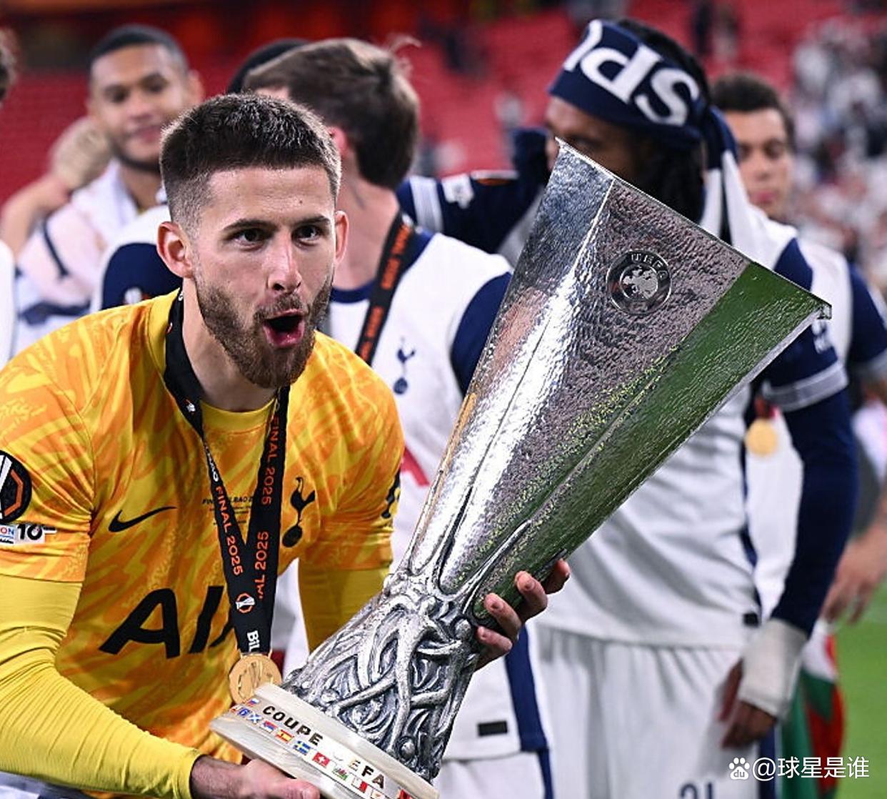 九游官方入口巴黎圣日耳曼赛后门线救险，志在足总杯名次提升，球迷炸锅，纪律约束更严格的简单介绍